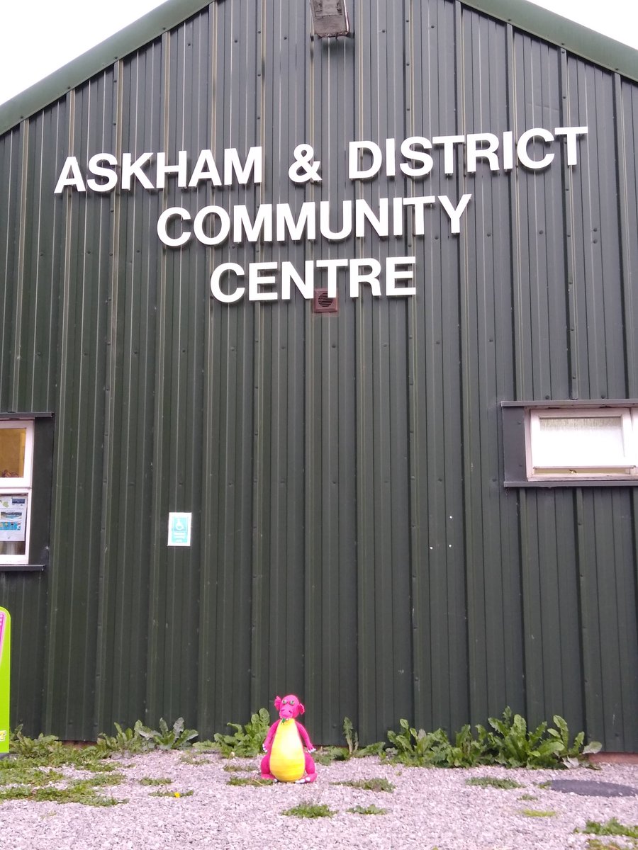 FriendsBaths's tweet photo. Our mascot Flame made a visit to this week's #FF - Askham #swimmingpool. A #community run heated outdoor pool surrounded by green space. It is completely reliant on #fundraising to keep the facility afloat 😉
#communitymatters #localfacility #outdoorpool #swim #penrith #Cumbria https://t.co/6v5KHBwu0O