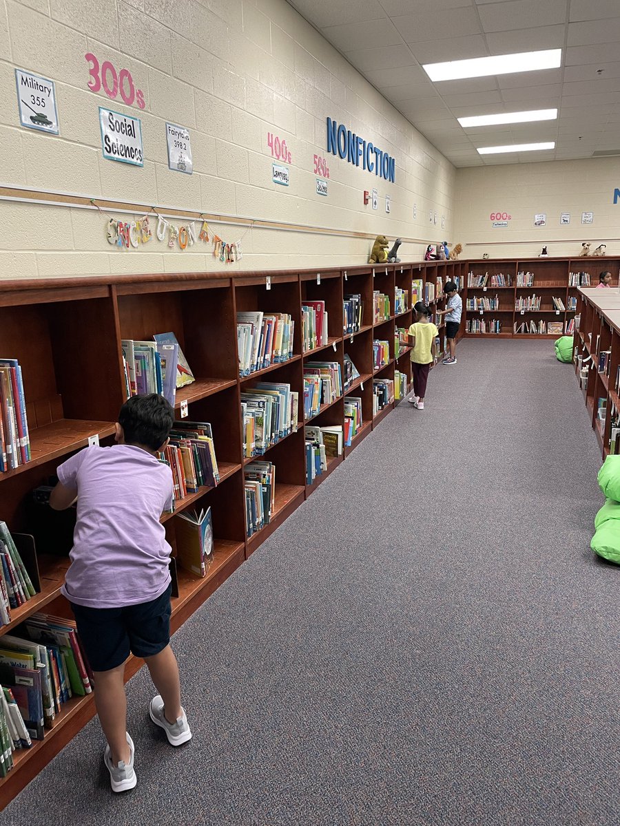 PrimarilyMedia's tweet image. First and Second graders were excited to check out books on day 1 in the library!! #OdellPrimaryPride #CabCoSchools #MediaCenter #Library #Books