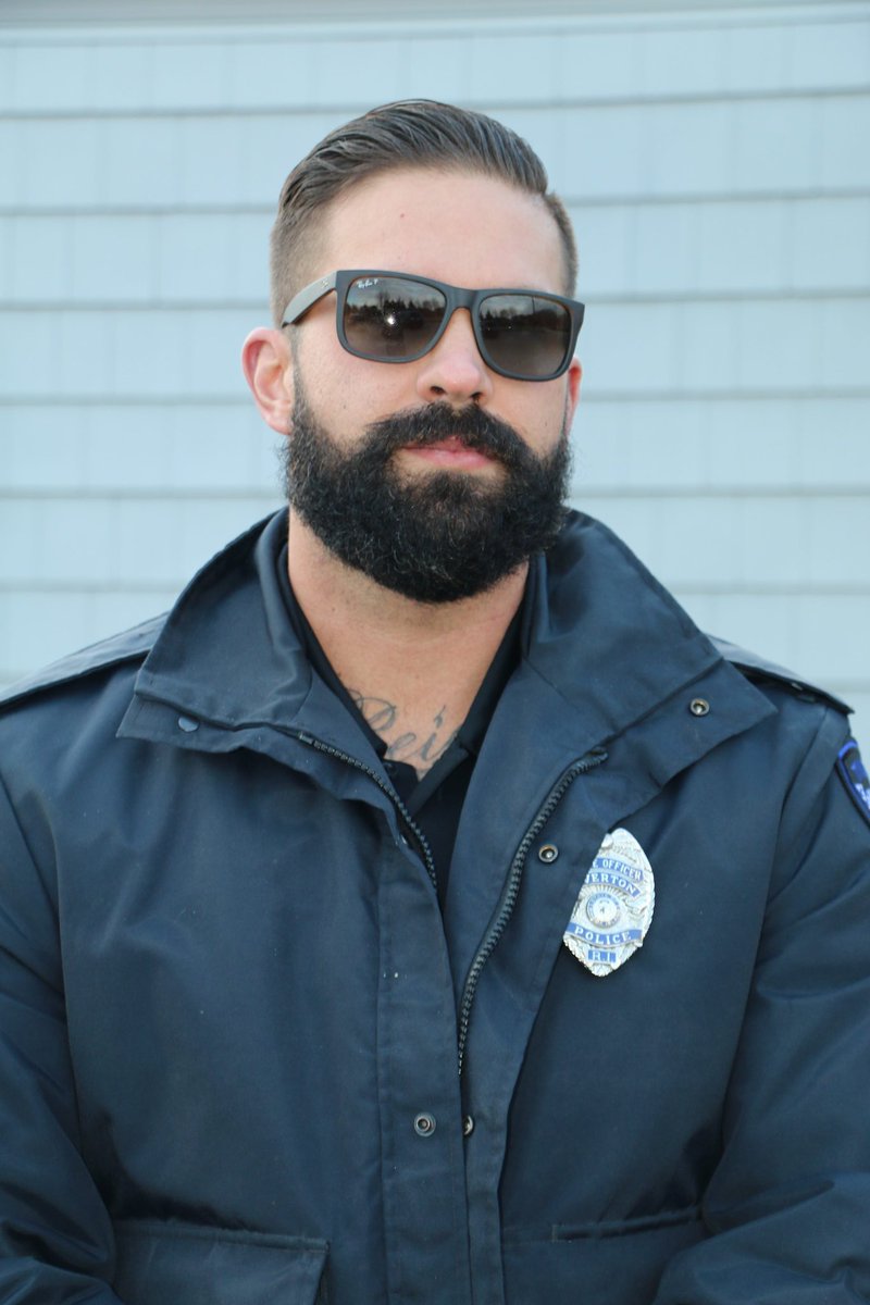 antifaoperative's tweet image. Rhode Island police officer, Jacob Rapoza, who was previously removed from his position as a school resource officer for assault charges, has been arrested for the abuse of a 5 year old child.