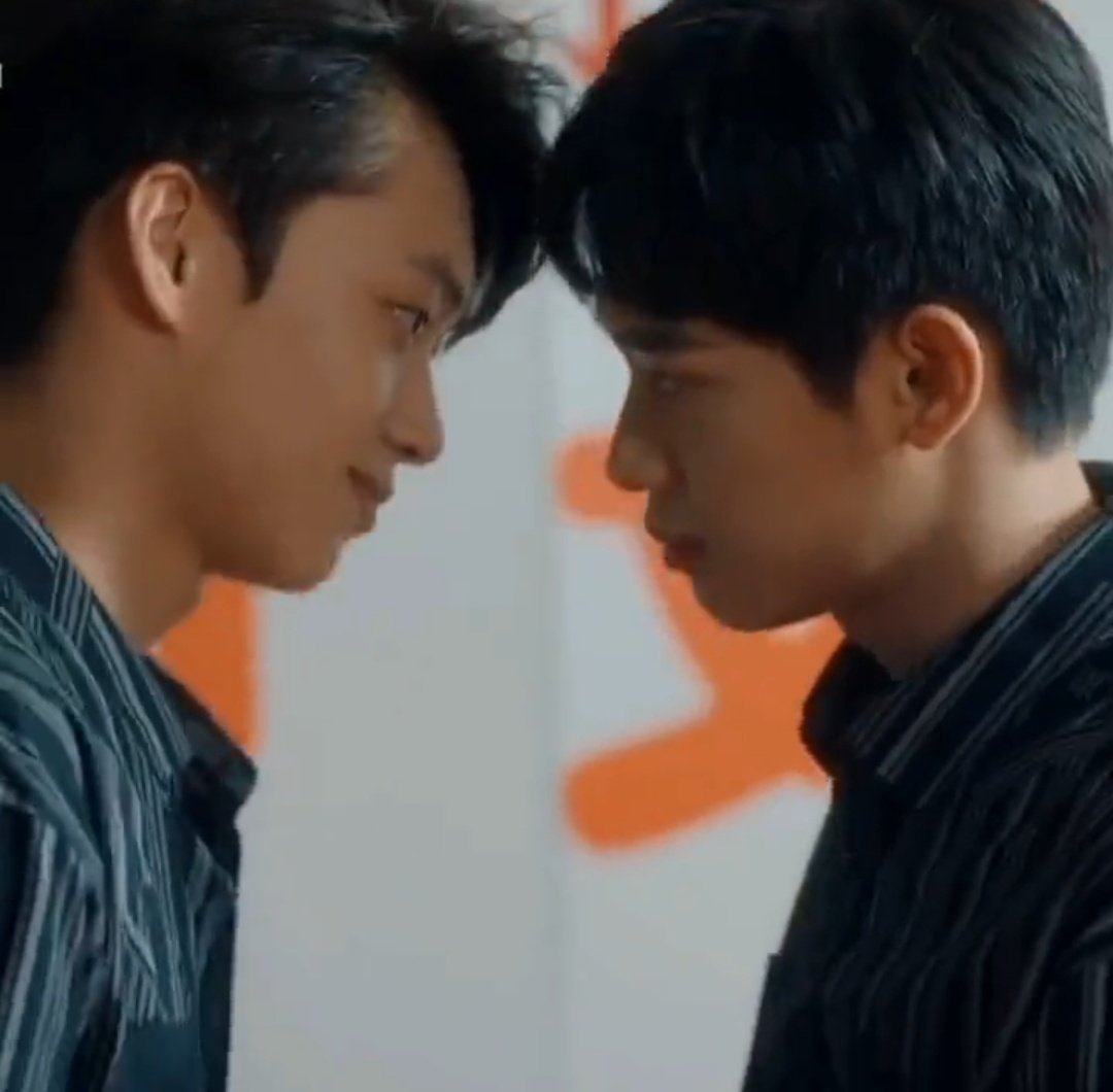 BLMafiaLover's tweet photo. Cómo lo miraba Su Yu. Parecía que se lo quería comer. 😏
#StayWithMe
#StayWithMeEP17
#StayWithMeEP18 https://t.co/LTaD3zGH4I