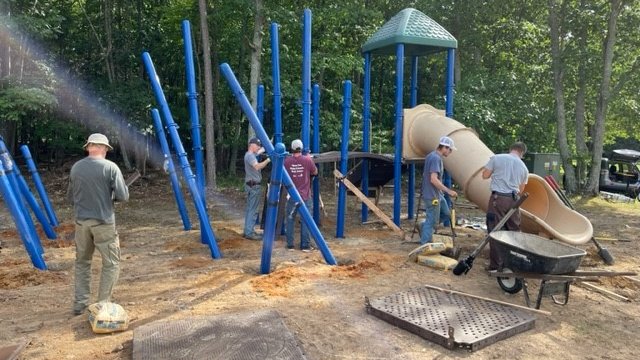 _faithnc's tweet photo. It's been a busy #GoServeWeek! Check out a few mid-week highlights! https://t.co/8JBUs6qAn3