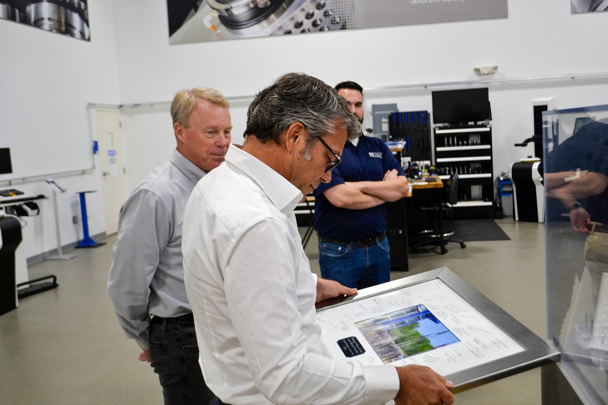 BIGDAISHOWAInc's tweet photo. We're thrilled to honor this impressive milestone as SPERONI celebrates 60 years of excellence! Here's to innovation, quality, and a remarkable partnership. Cheers to many more years of success!
#Speroni #BIGDAISHOWA #Innovation #Partnership #Success https://t.co/ybFFQyg0mU