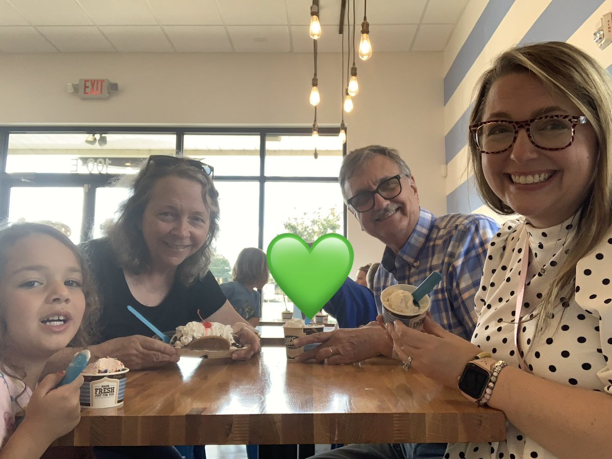 cacrowell85's tweet photo. The most delicious way to support @WROdellPrimary and @wrodell35. And by happenstance my family showed up at the exact same time. https://t.co/5E9VM3Diby