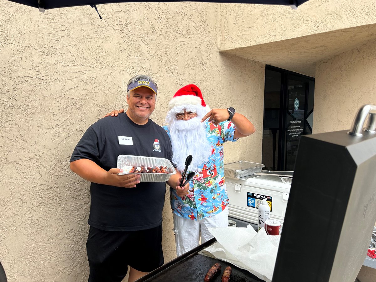 SDCCDPolice's tweet photo. Thank you to everyone that supported our fundraiser supporting @sdswac ‘s Shop with a Cop. We are proud to serve a community so supportive of our youth!
#sdccd #starpalsandiego #sdccdpdcares https://t.co/3Q8TQWkTzb