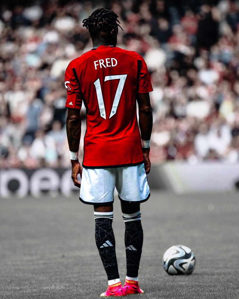 utdbelles's tweet photo. fred was captain on his last appearance for us, i’m leaving with something 🕊️ https://t.co/TQFDHZGar2