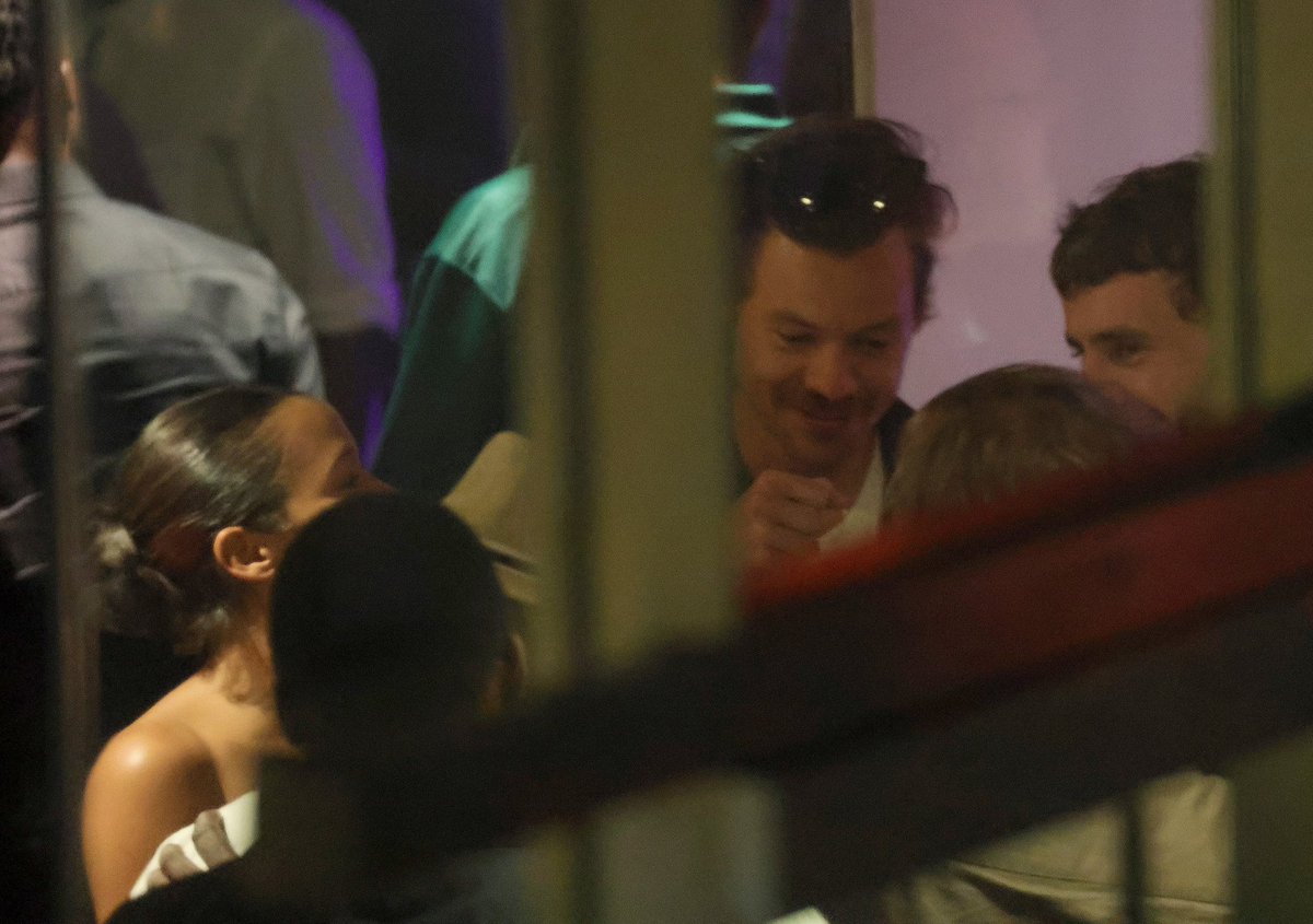 HS Candids tweet media