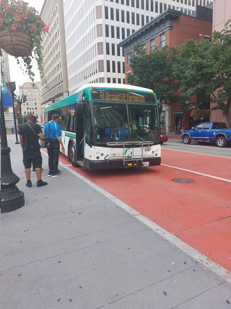 TransitRi's tweet photo. The R-line free fare pilot was an immense success for @RIPTA_RI, spearheaded by @MeghanEKallman and @LeonelaFelix. 40% increased ridership, easier boarding increased efficiency, savings for low income riders and lower emissions. We hope a fully funded RIPTA can do more fare-free. https://t.co/rAw6AyMwfH