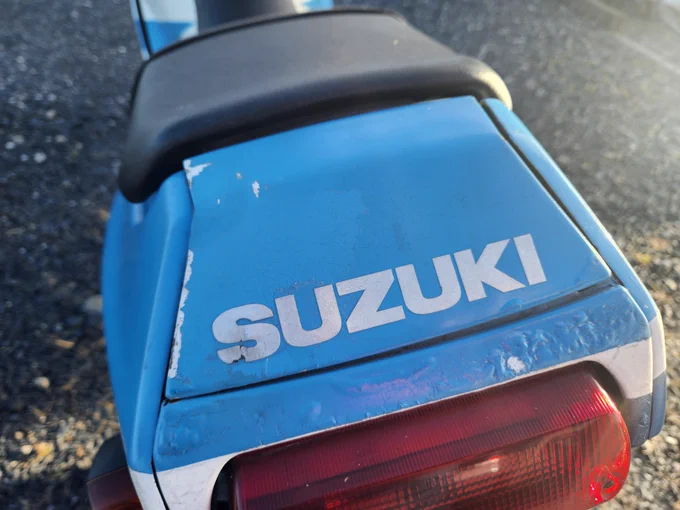 滲み出る歴戦の強者感(外装綺麗にしてあげたい…)