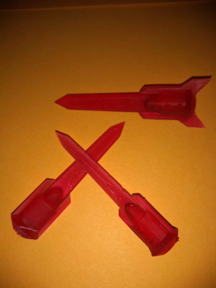 ketchum3d's tweet photo. 3D Print from MegaMan NT Warrior. Proto Sword, Dark Proto Saber and basic Saber. My first Print for the Halot.
#MegaMan #3Dprinting #3dprint #creality #3dblender #protoman #battlechip https://t.co/QAFCJMQ8Kl