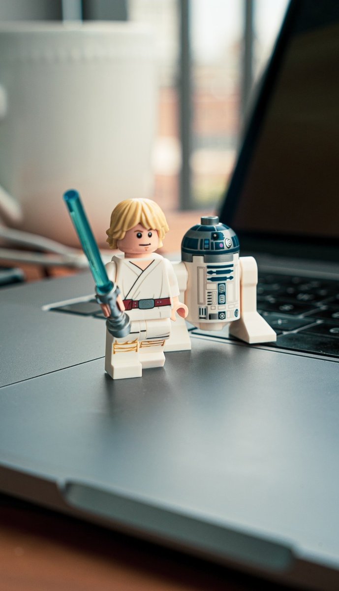 "¡Estoy aquí para rescatarte!" 🫡

#StarWars #Wallpaper #FondoDePantalla #LukeSkywalker #Lego #LaCotaDeGrogu 😎