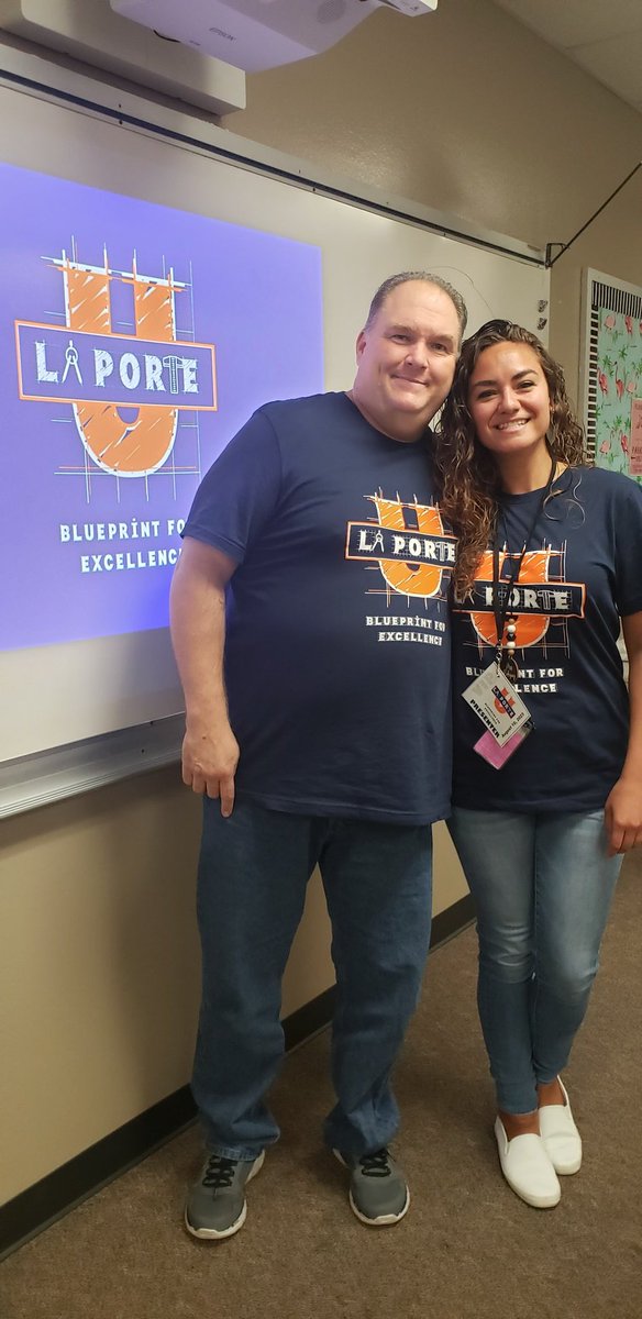BKRSocStudies's tweet photo. These Baker Bears had an awesome day at La Porte U! 🐻💚
#LPLegacy #ChooseLP #LPGreatThings
@lpisd @Baker_6th_Grade https://t.co/fCWSZWnOFC