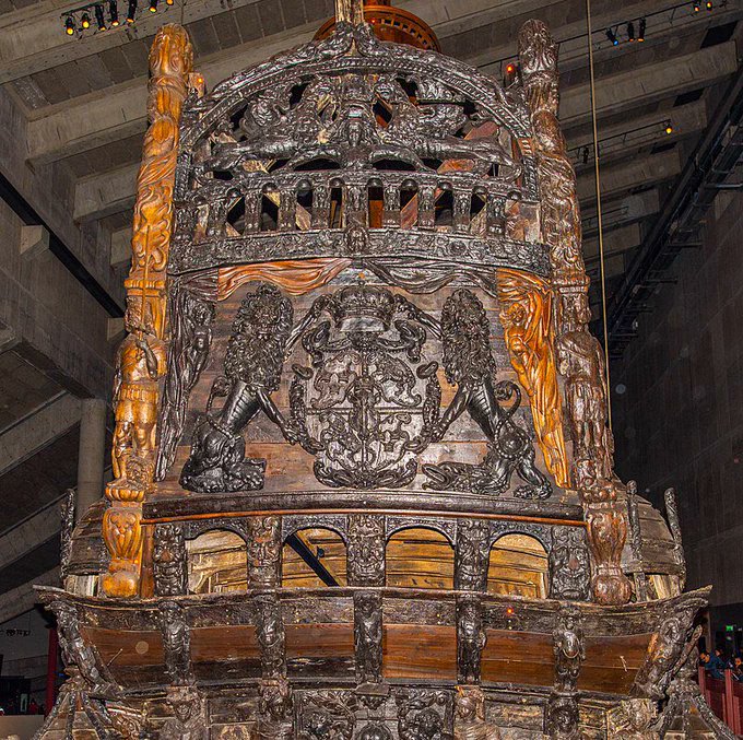 10 Aug 1628: Watched by hundreds from the shore, the #Swedish warship ‘Vasa’ sinks in #Stockholm harbour #otd 20 minutes into the maiden voyage (Bengt Nysen/Javier Kohen)
