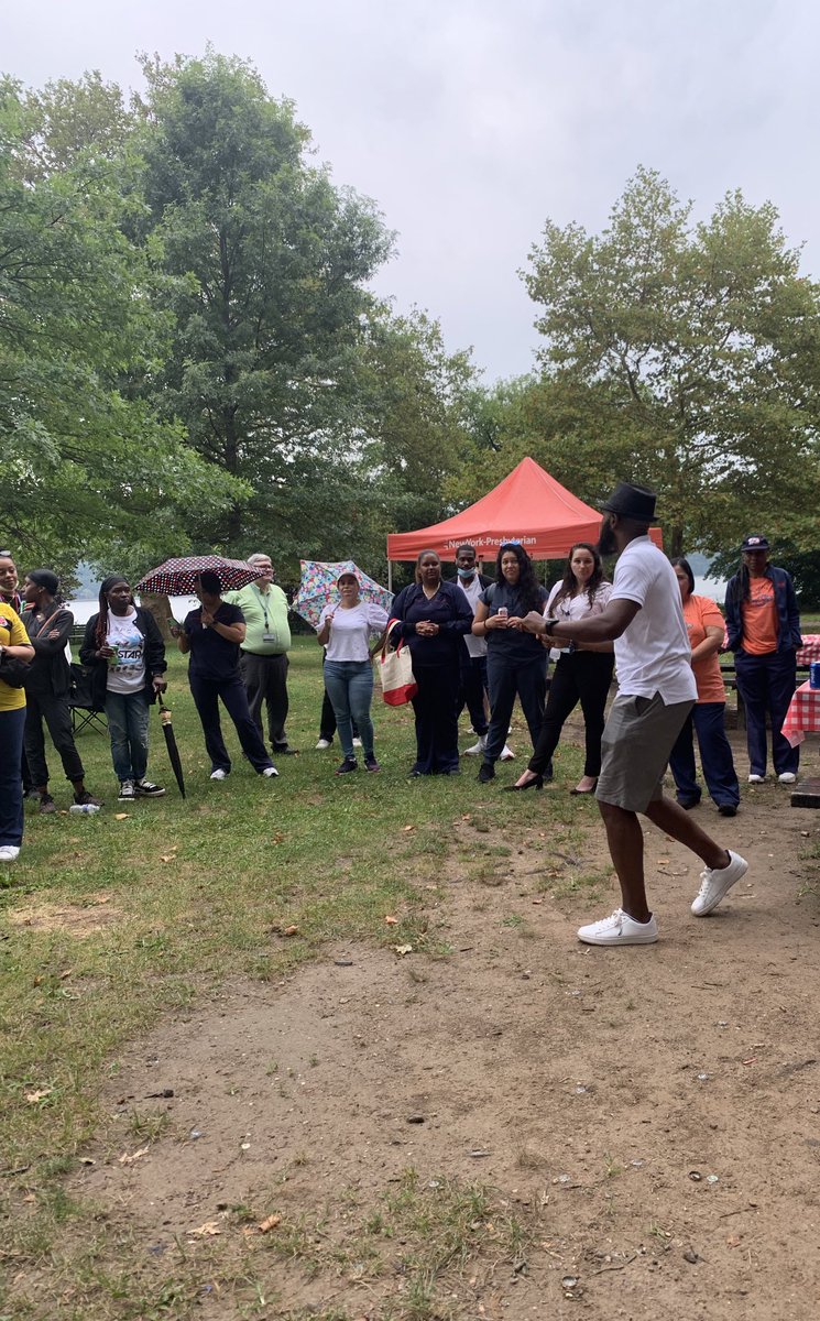 Annery_NYP's tweet photo. Today the Broadway practice squad demonstrated what “TEAMWORK” is all about. The weather was not an impediment to making this a wonderful event. My respect and admiration go to Valrose Lounds, Practice Manager, for her leadership and dedication to her team! #StaffRetreat 🌟🏆 https://t.co/zOlDMqSgTG