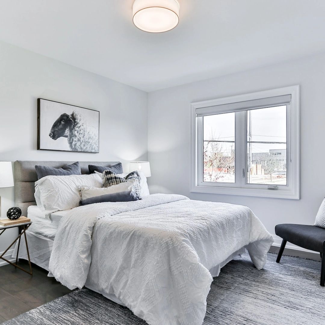 CathyDTorgerson's tweet photo. Tip: When preparing your home for sale, decluttering is key! 🏠 Start by getting rid of any unnecessary items and organizing your space. This can make a big difference in attracting potential buyers. https://t.co/hhrmDmUqut