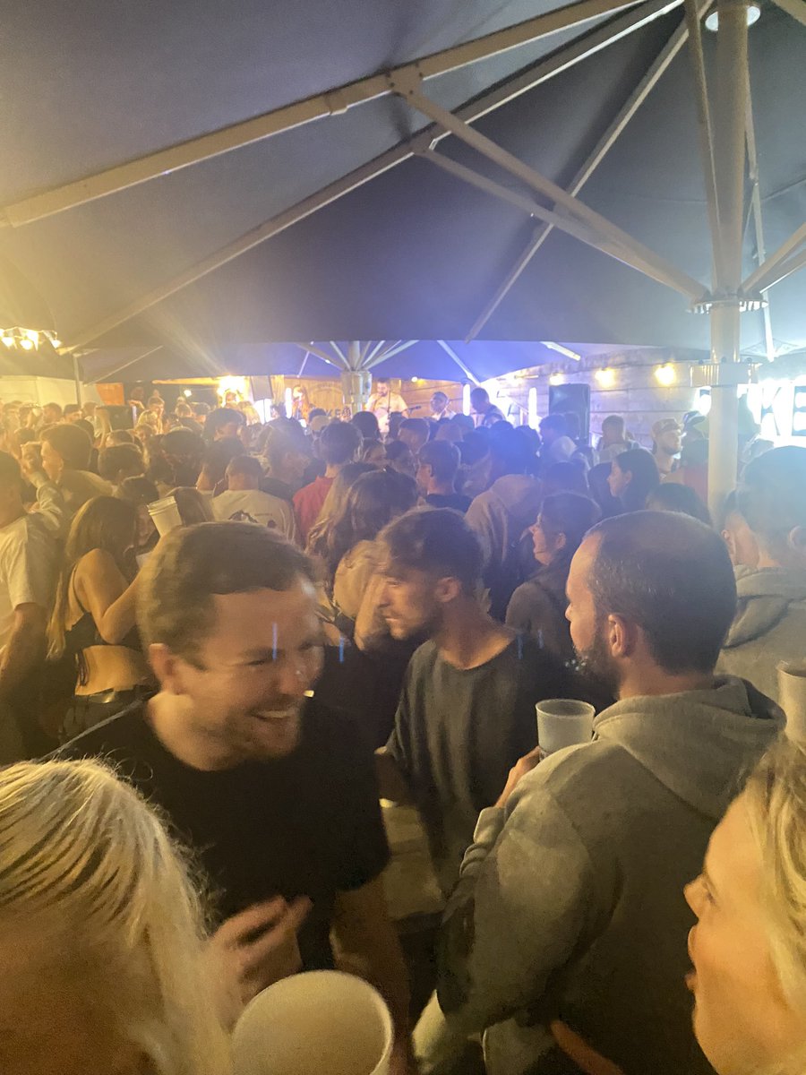 Paul Hunsdon tweet media