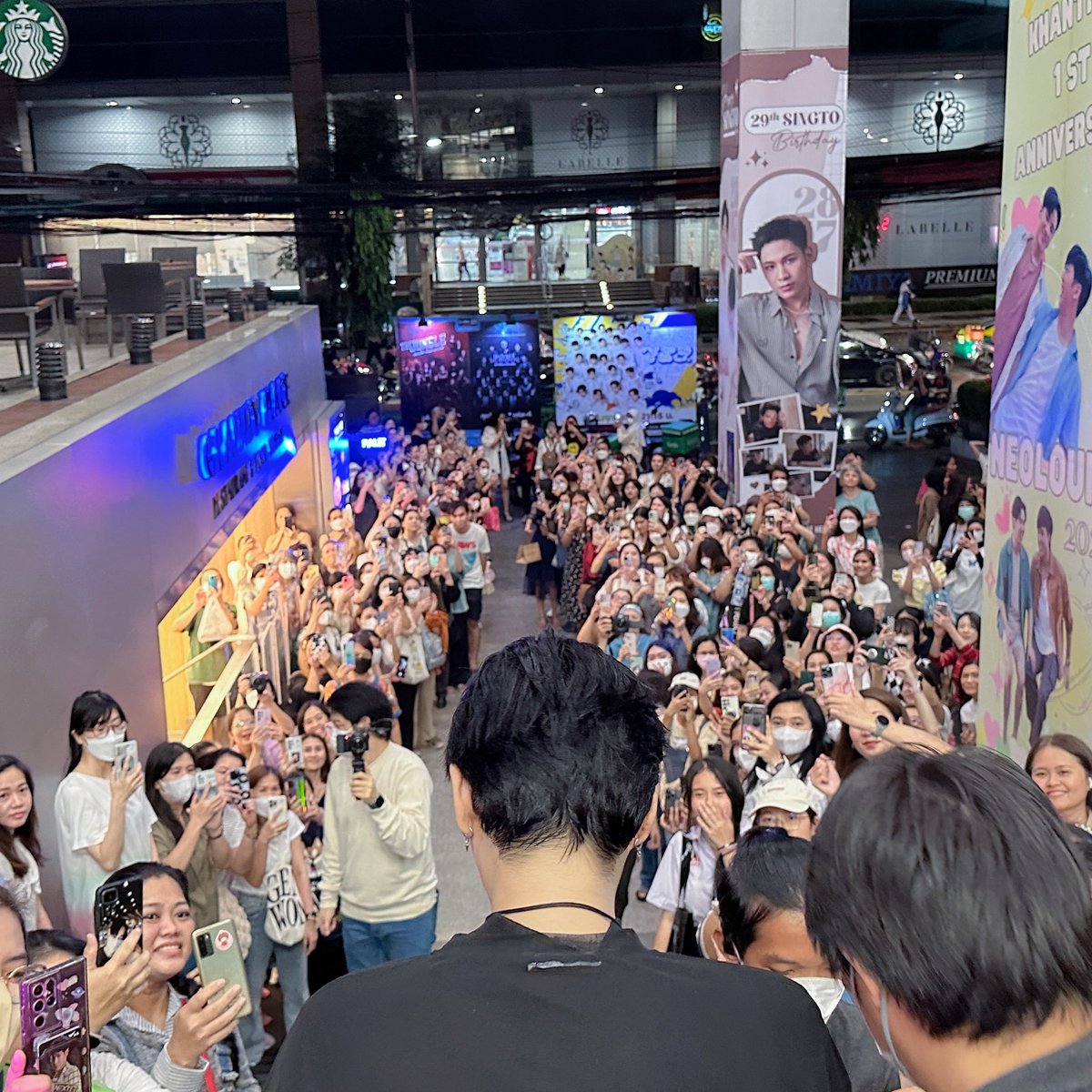 PeckPalitOfficial tweet media