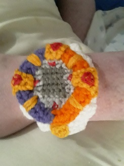 BeeChristjan's tweet photo. OmegaKnight Medawatch with Metal. #crochet #crochetfanaticdesign #crochetfanatic #shopify #etsy #crochet #bracelet #watch #medawatch #medabots #omegaknight https://t.co/LlaTw8HzqD
