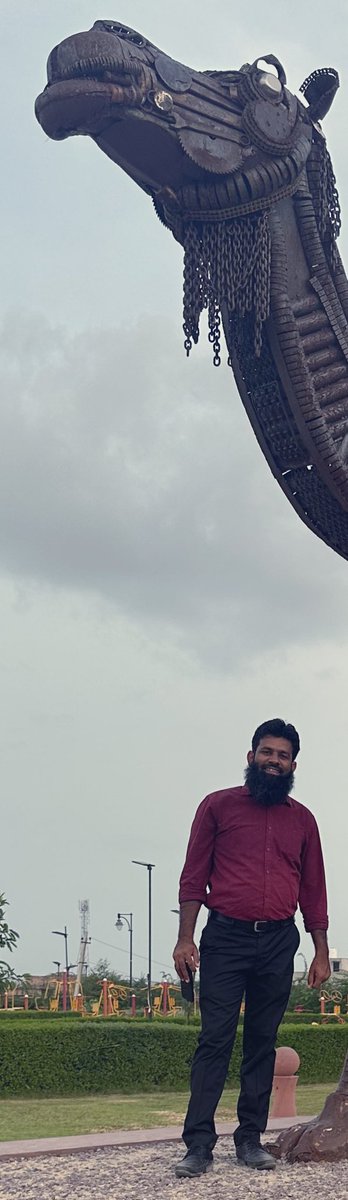 saddamdarsh's tweet image. क्या इसे चला लेंगे, हमारे पास यही फोटो है #formal ki 

 #Formals