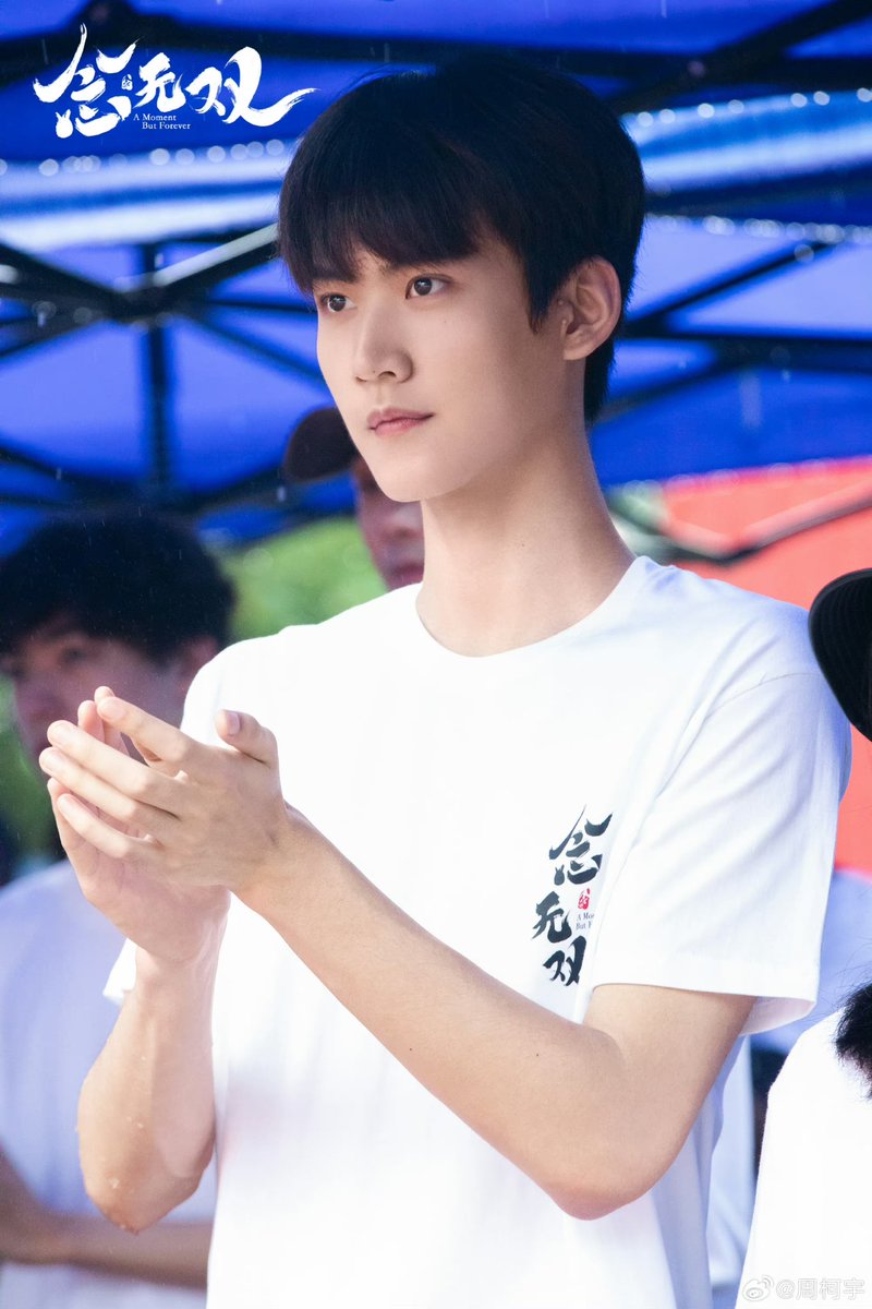 ppatchy_a's tweet photo. พ่อหนุ่มถือซองแดงมาแล้วววววว ออฟฟิเชียลสักทีเนอะ https://t.co/fh2crsVVEu
