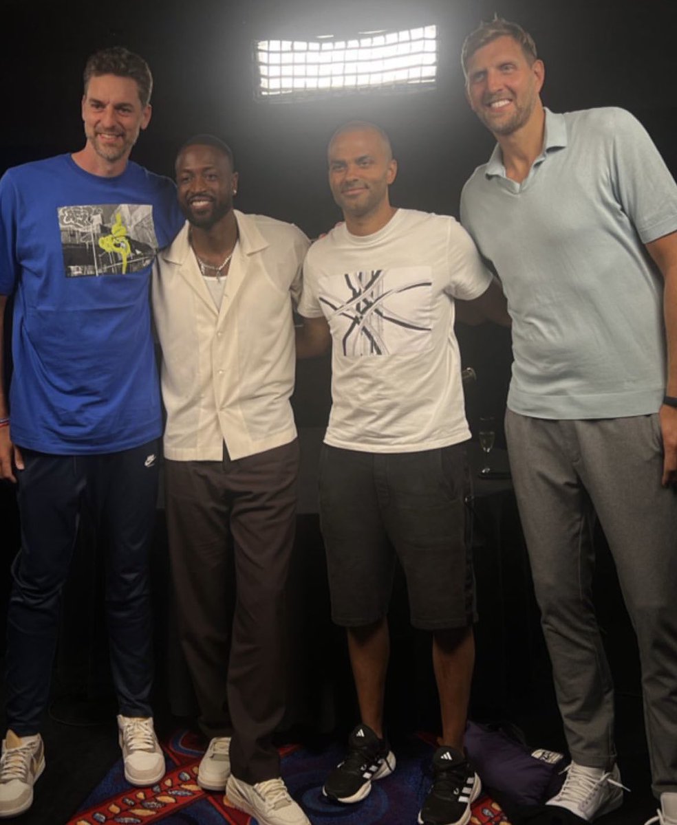 BleacherReport's tweet photo. D-Wade, Dirk, Pau, and Tony Parker together ahead of their HOF inductions ⭐️

(via _tonyparker09/IG) https://t.co/BSnsbxcai9