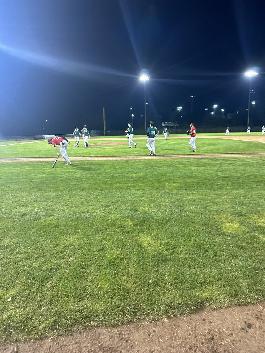 Ajax Spartans Senior Baseball (@ajaxsenior) on Twitter photo Boys win both ends of the double dip tonight 6-5 and 3-1 over EY.    Next up Thursday vs Leaside <a href="/CABCBaseball/">Canadian Amateur Baseball Central</a> Boys win both ends of the double dip tonight 6-5 and 3-1 over EY.    Next up Thursday vs Leaside <a href="/CABCBaseball/">Canadian Amateur Baseball Central</a>