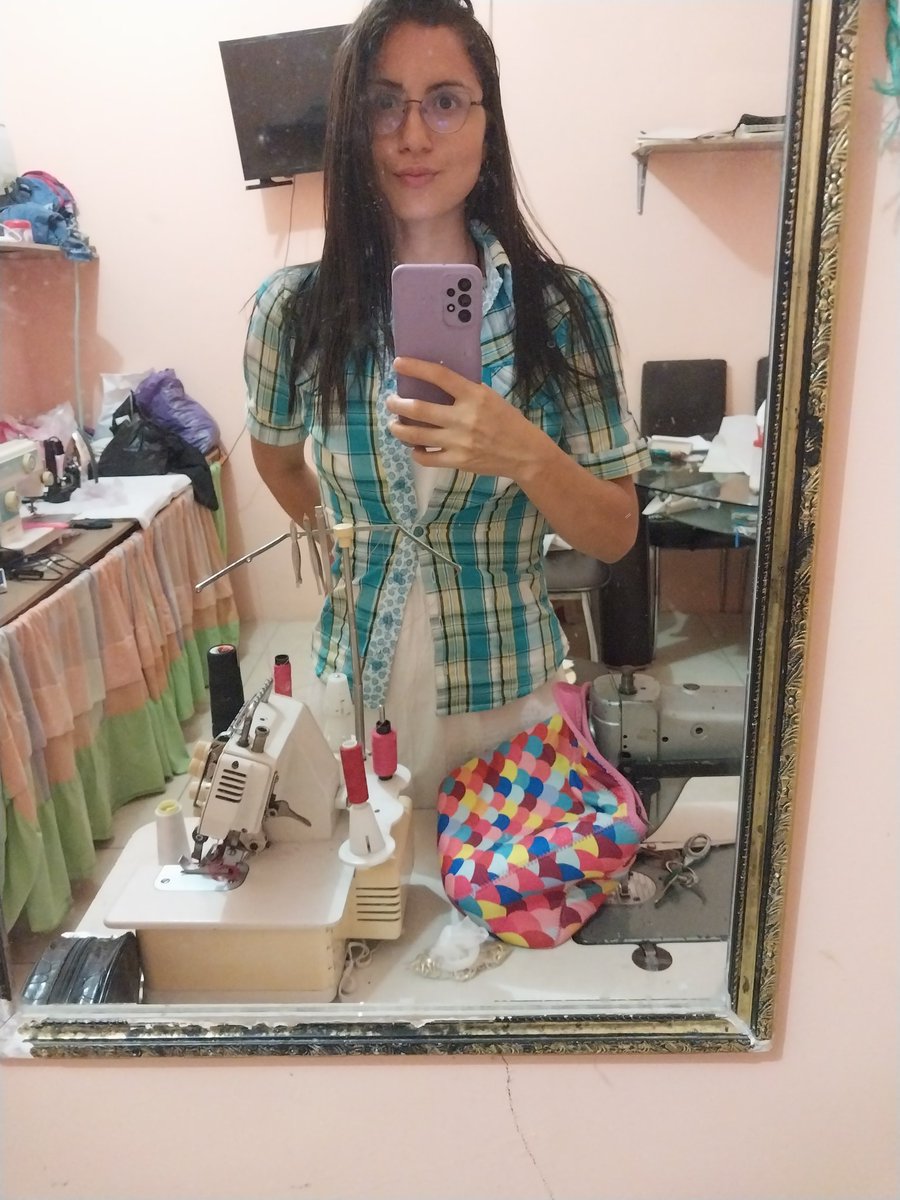 El árbol que nunca tuvo que luchar 
por el sol, el cielo, el aire y la luz, 
que siempre estuvo expuesto a la lluvia,y que siempre tuvo todo con facilidad, nunca llega a ser rey del bosque.