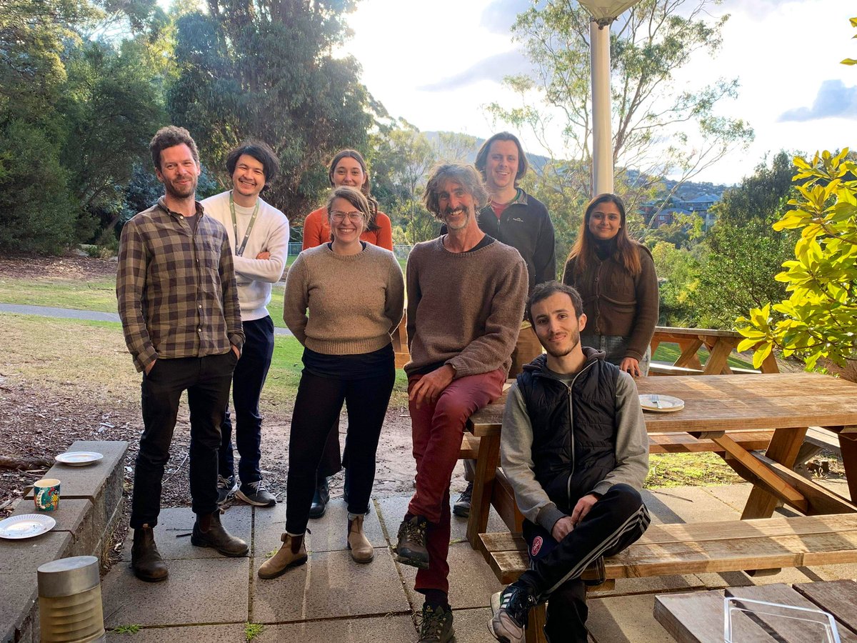 Vanessa Tonet (@vane_tonet) on Twitter photo Leaving my fantastic <a href="/Brodribb_Lab/">Brodribb Lab</a> family to meet my new one…very excited to start my next chapter in 🇺🇸 Leaving my fantastic <a href="/Brodribb_Lab/">Brodribb Lab</a> family to meet my new one…very excited to start my next chapter in 🇺🇸