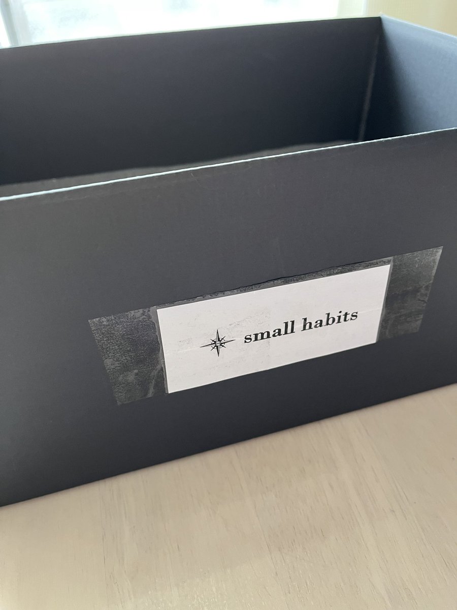 #smallhabits
届きました＼(^o^)／
着心地最高！

カッコ良いです✨

smallhabits＝小さな習慣
もっと積み上げていきます📚

梱包テープも素敵すぎる😍

届いた素敵なBOXは
小さな習慣の積み上げの軌跡
をどんどん入れていきます❣️

#SBC