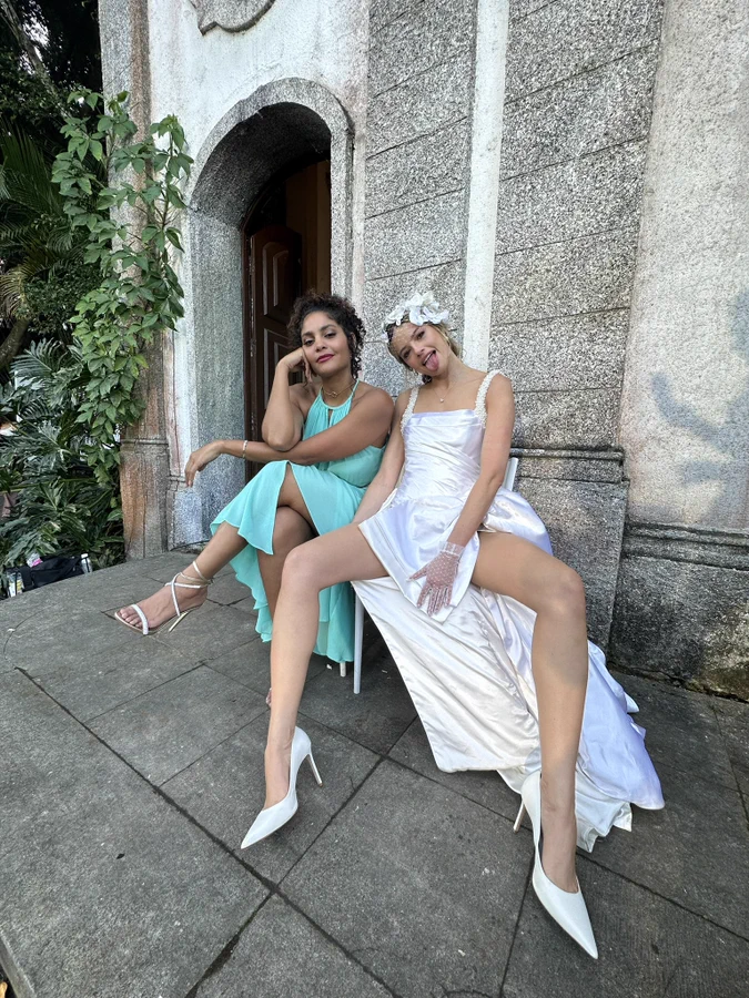 Barbara Reis e Agatha Moreira plenas e lindas. #TerraEPaixão