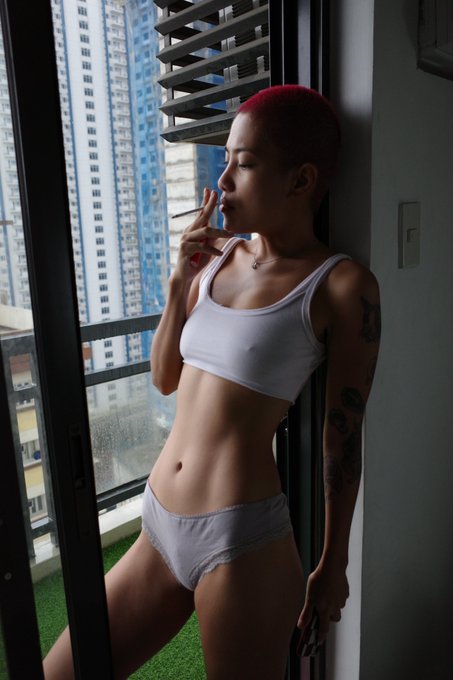 RT and suggest a caption and the best caption receives an exclusive &amp; very private video 😘 https://t<a href="/tag/model"class="tags"><span>#model</span></a><a href="/tag/smoke"class="tags"><span>#smoke</span></a><a href="/tag/asian"class="tags"><span>#asian</span></a><a href="/tag/captionthis"class="tags"><span>#captionthis</span></a><a href="/tag/rouge"class="tags"><span>#rouge</span></a><a href="/tag/contentcreator"class="tags"><span>#contentcreator</span></a>