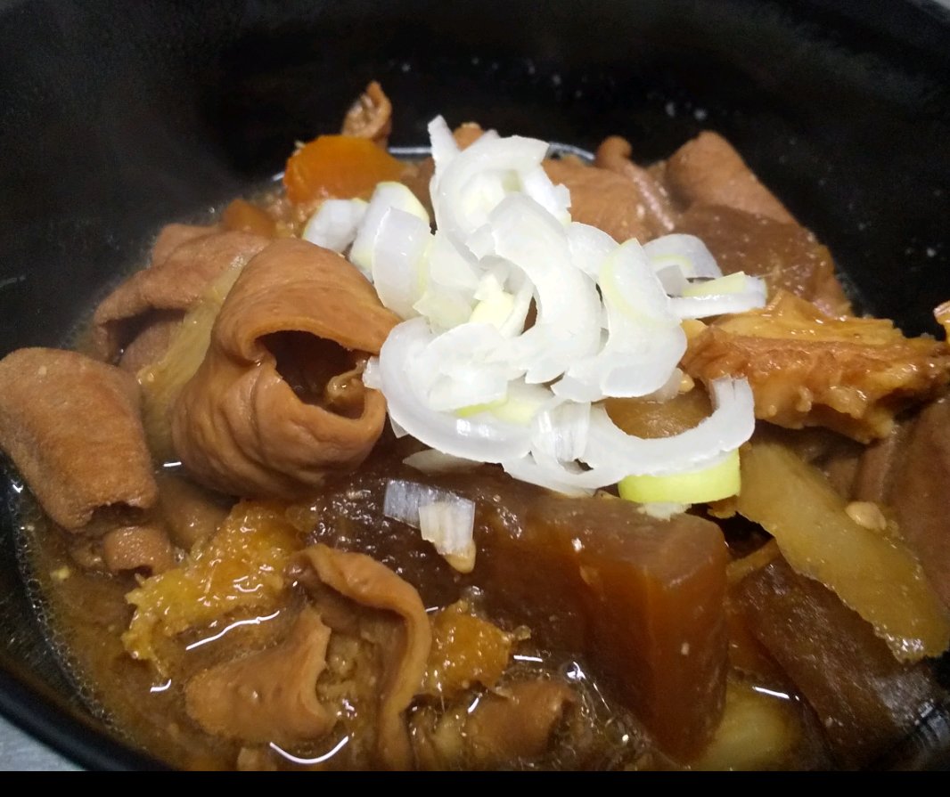 おはようございます☀
武蔵野うどんあっとんです☺
８/１１本日の冷たいおうどんは
●ピリ辛豚しゃぶおろしうどん
本日の小丼は
●もつ煮＆白めし
●牛すじ大根丼
お休限定の豚バラ軟骨の柔らか煮ご用意しています。
８/12〜8/16はお盆休みでお休みになります。
今日もよろしくお願い致します☺🤗