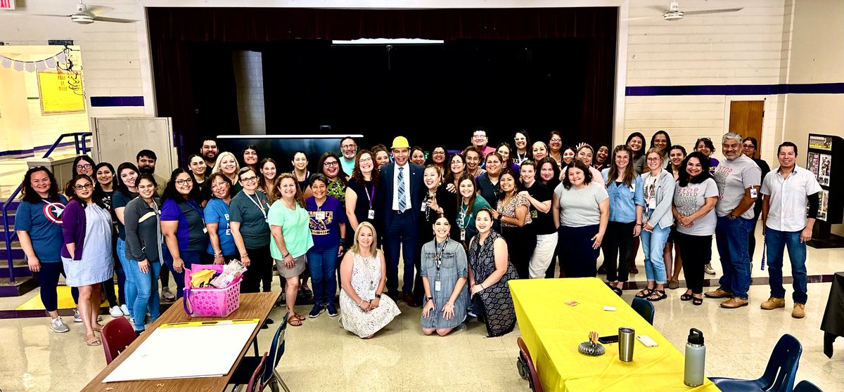 Jaime Aquino (@drjaimeaquino) on Twitter photo I started my day off right by sending a warm greeting to the amazing faculty at <a href="/SAISDGraebner/">GraebnerES, SAISD</a>, our largest elementary school! Their theme for this year is "Under Construction: Building Better Tomorrows." Feeling incredibly inspired by their dedication and passion. #SAISDFamilia I started my day off right by sending a warm greeting to the amazing faculty at <a href="/SAISDGraebner/">GraebnerES, SAISD</a>, our largest elementary school! Their theme for this year is "Under Construction: Building Better Tomorrows." Feeling incredibly inspired by their dedication and passion. #SAISDFamilia