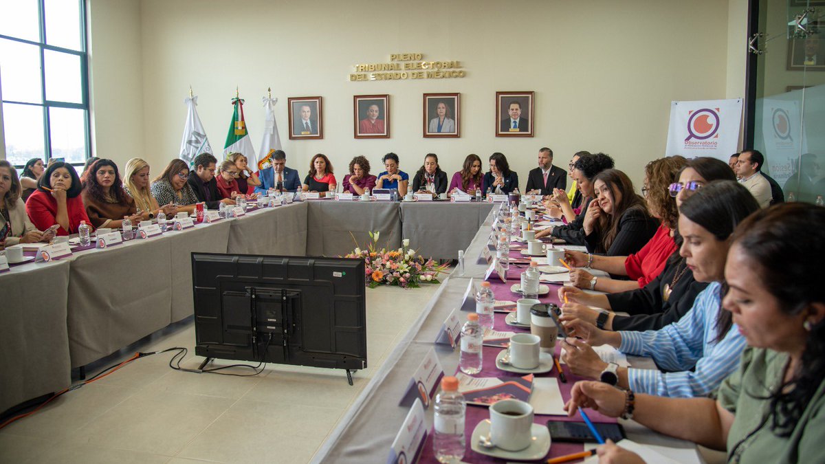 OPPMEdomex's tweet photo. Durante el medio día, se llevó a cabo la Vigésimo Cuarta Sesión Ordinaria del #OPPMEdomex💜🧡
Continuamos trabajando para garantizar el respeto y coadyuvar en la eliminación de las desigualdades entre mujeres y hombres, específicamente en la vida pública de nuestro #Edomex. https://t.co/PIMQx7UPwd