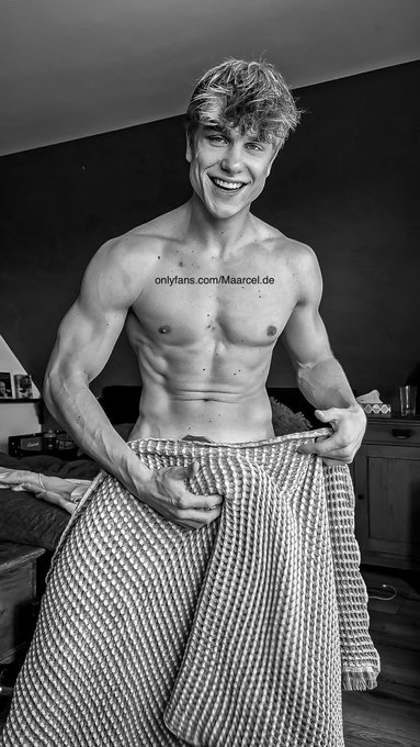 He is not even hard.. 🫣😍 Check my 🤍💙  #BigNews #maarcelde #maarcel https://t.co/fsMmGmlCUe<a href="/tag/bignews"class="tags">#BigNews</a><a href="/tag/maarcelde"class="tags"><span>#maarcelde</span></a><a href="/tag/maarcel"class="tags"><span>#maarcel</span></a>