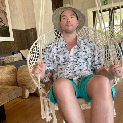 DJ_Jakels's tweet photo. Just Hangin’ Out https://t.co/GiikDtlMzE