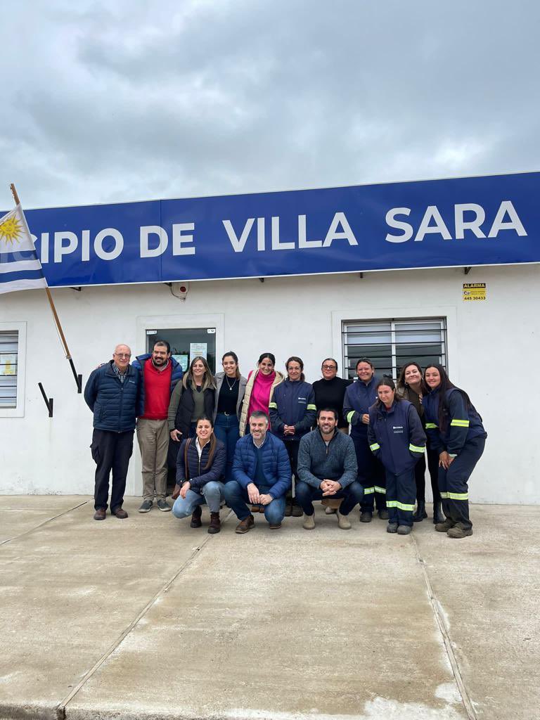 Visitamos participantes del programa ACCESOS que se desempeñan en la intendencia y el municipio de Villa Sara. Emociona y enorgullece escucharlos, pero también escuchar a quienes trabajan con ellos. ¡Hay trabajadores de gran valor acá!