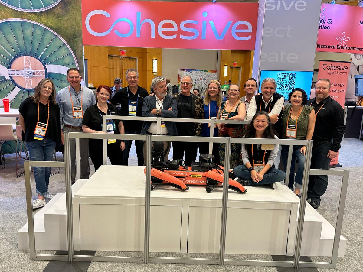 _cohesive's tweet image. Wrapping up @MaximoWorld 2023! On stage for the last Panelists discussion is Cohesive&apos;s David Armstrong @mainpilot
Talking about the journey Cohesive has been on to become the biggest Maximo  integrator globally. With presence on all 7 Continents!
See you in Phoenix, August 2024