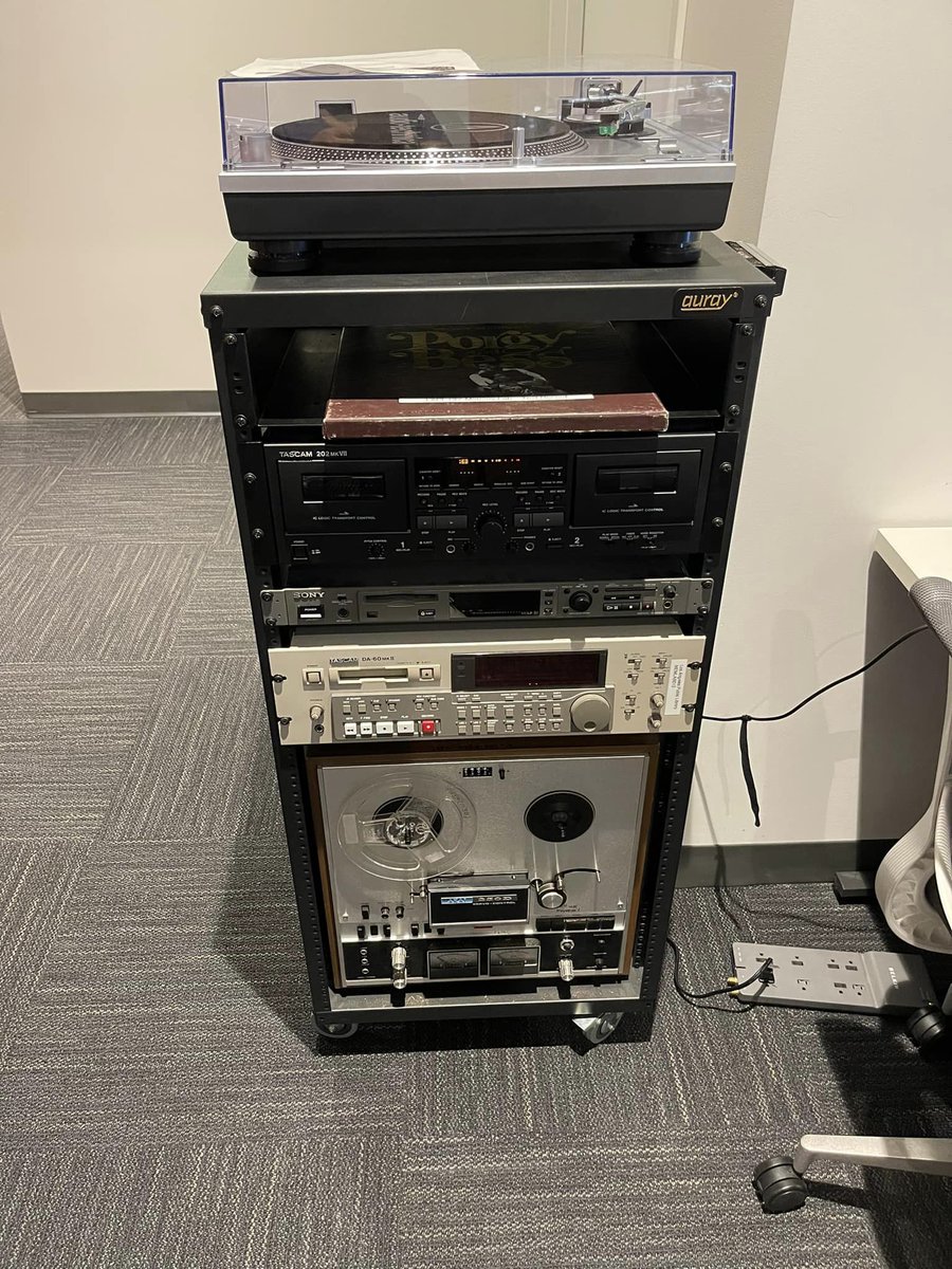 palisadeslapl's tweet photo. Did you know that @LAPublicLibrary has public recording & photography studios to use for free?! The #OctaviaLab, https://t.co/s9QnHzCNQ9 on the Lower Level 2 of Central library is an amazing community resource to be aware of! #OctaviaLabProjects https://t.co/32RoirwBB9