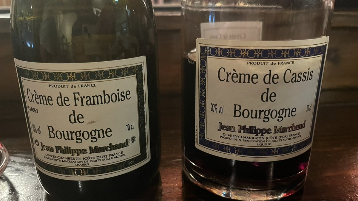 KameTeeHonu's tweet image. #bartime