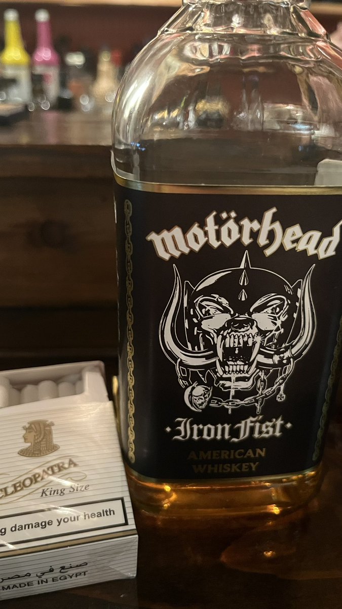 KameTeeHonu's tweet image. #bartime