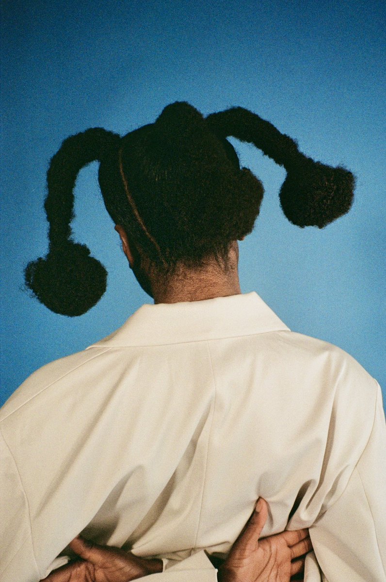 raerose_'s tweet photo. HAIR CHRONCILES: A Hair-Story shot and styled by me @ shotbyrae for INFRINGE Magazine 🎞️ Read the full story here: https://t.co/L3BLgnv2k5 https://t.co/njslZc0VdP