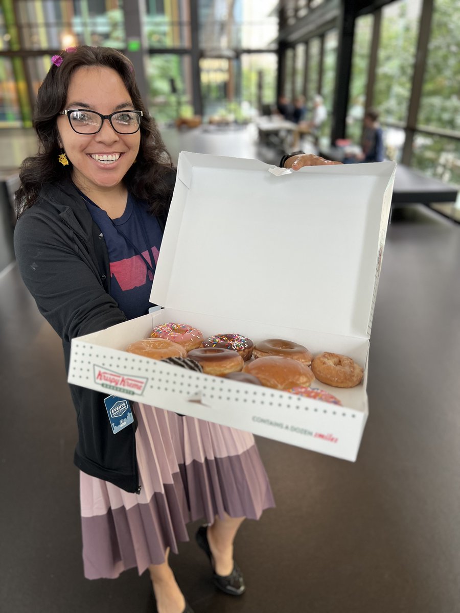 seattlejs's tweet photo. Finally, thanks to all of the amazing people who came out to #SeattleJSConf 2023 and, through a love of the web and a willingness to karaoke, have become part of our amazing community!
You all make the sweat and the tears completely worth it โค๏ธ
๐ธ โ https://t.co/HjcOyS30Sr
/end