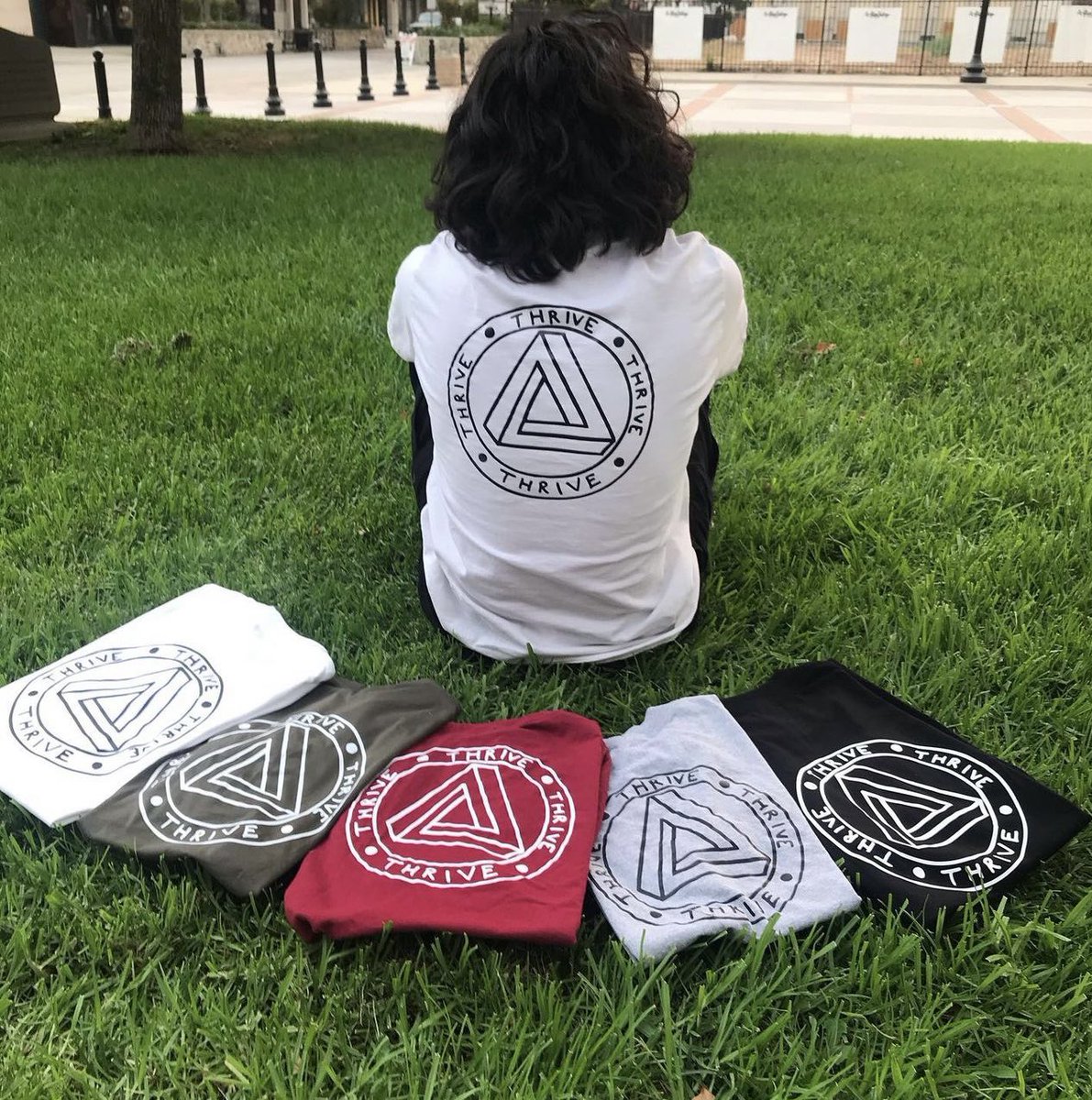 ThriveClothing_'s tweet photo. https://t.co/YucwZPjQmr