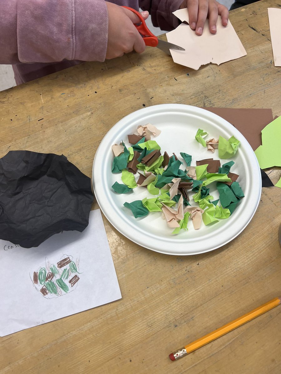 MsRannalsArt's tweet photo. 5th grade creative problem solving!!! Using only paper and glue, @APS_SPARK artists were asked to make their favorite meal 🍽️🍔🥗🍱 #apsarts #SPARKle #beSPARK @drjtoney @sarapruett5 @erickson_sarah_ https://t.co/FIJuPDodEj