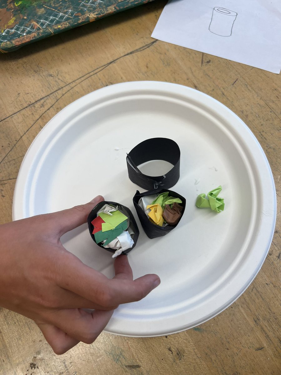 MsRannalsArt's tweet photo. 5th grade creative problem solving!!! Using only paper and glue, @APS_SPARK artists were asked to make their favorite meal 🍽️🍔🥗🍱 #apsarts #SPARKle #beSPARK @drjtoney @sarapruett5 @erickson_sarah_ https://t.co/FIJuPDodEj