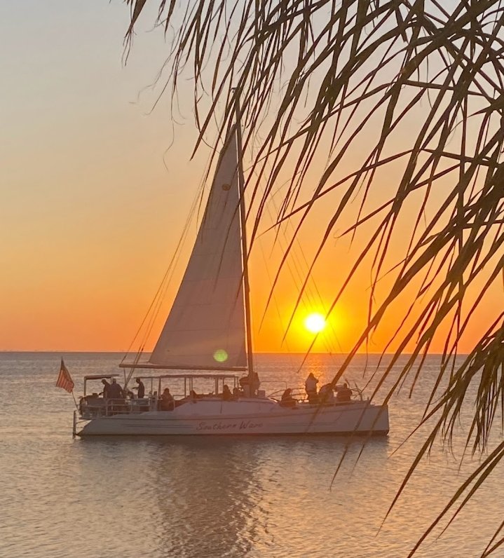 barracudabayspi's tweet photo. The southern wave sails by ⛵️ 🚢 🚣♂️ 🛥
#southpadreisland #southernwave #sailing #barracudabaySPI #vacationmode https://t.co/AAZlD7GeXn