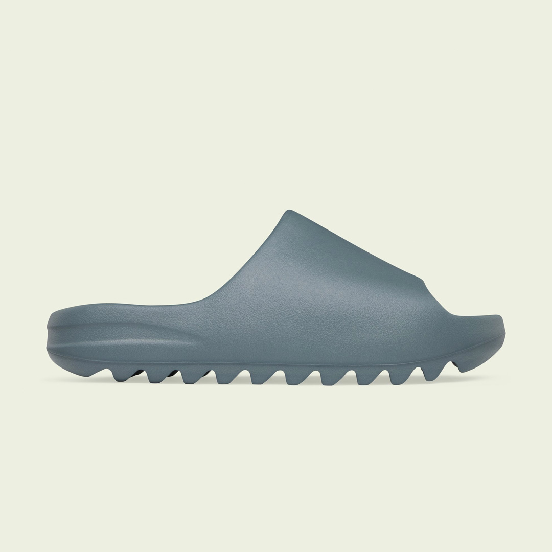 KicksFinder's tweet photo. Ad: DIRECT LINKS via FNL/JD
adidas Yeezy Slide "Slate Marine"

JD https://t.co/Lrn3vwPzno
FNL https://t.co/zWVrdCnlKT

*NOT LIVE UNTIL TOMORROW MORNING https://t.co/7PvNzJJihi