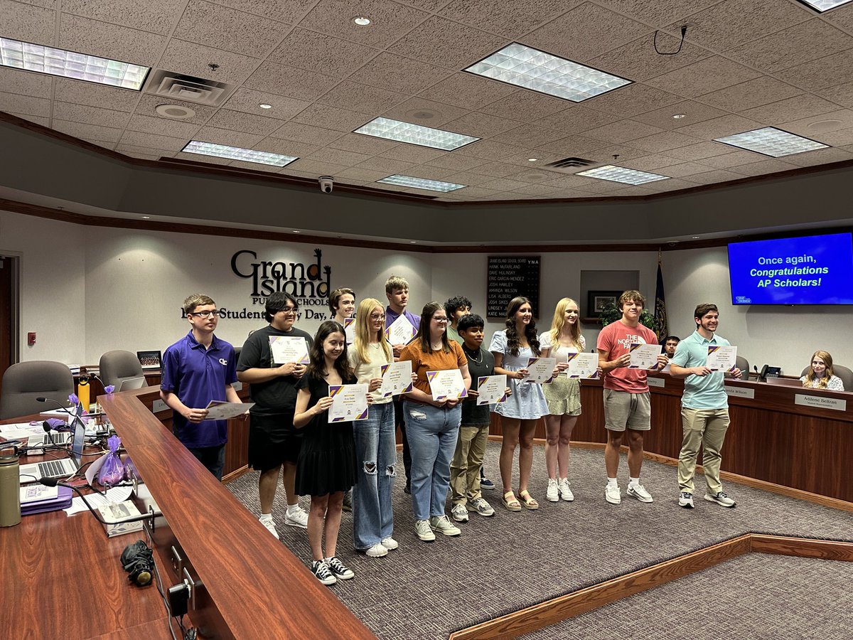 DrSchoolSafety's tweet photo. Look at the 2023 Grand Island Public Schools AP Scholars / Scholars with Honor / Distinction who were honored at tonight's Board of Education meeting for their amazing accomplishments! Kudos to these awesome students. #1GIPSforALL @GIPublicSchools @GISH_Islanders https://t.co/b9Nb7ovnXt