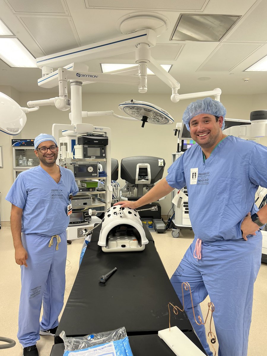 UTHSCUrology's tweet photo. Great day for a robot skills lab! We had fun and learned a lot! Thank you to @IntuitiveSurg for the lab!! https://t.co/pOtsZCGfuH