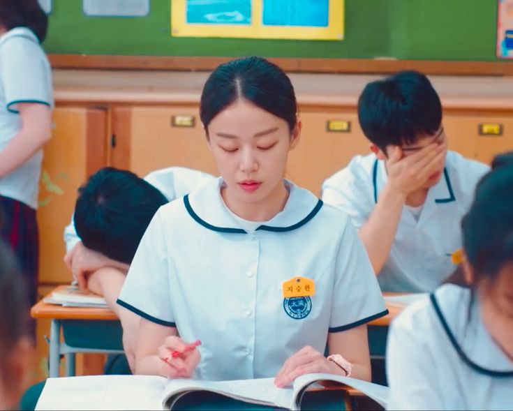 studiousZee's tweet image. — Manifesting their energy academically